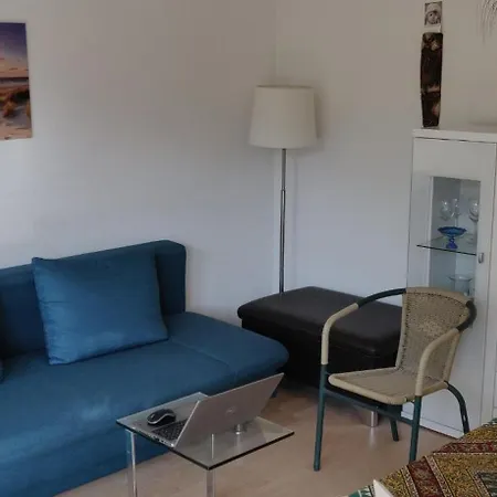 Stylish With Balcony In A Location & Near Oktoberfest 홈스테이 뮌헨